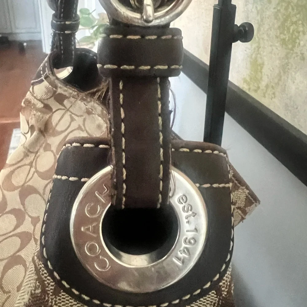 Lot of REHAB Coach Bags and wallets DAMAGED PLEASE READ - Picture 6 of 15